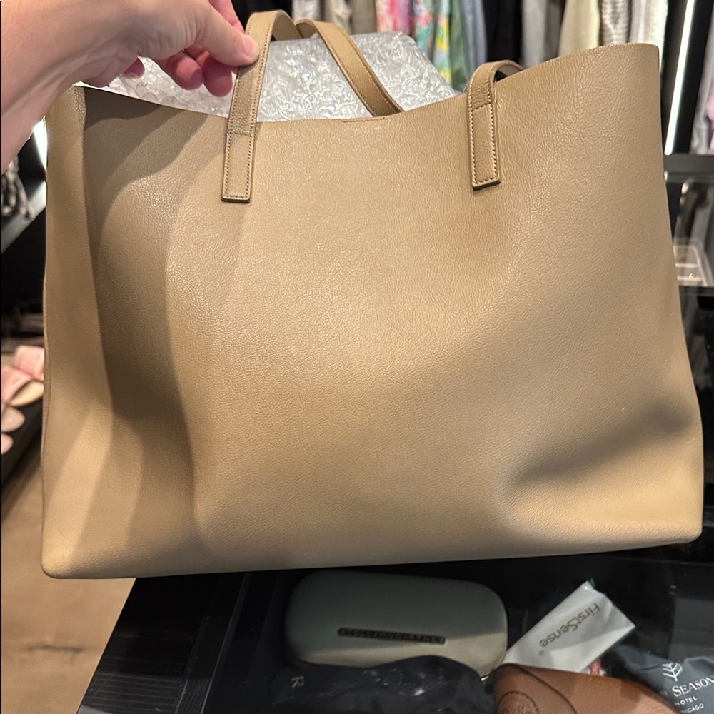 Saint Laurent Tan Leather Tote with Slim Strap and pouch - Picture 7 of 13
